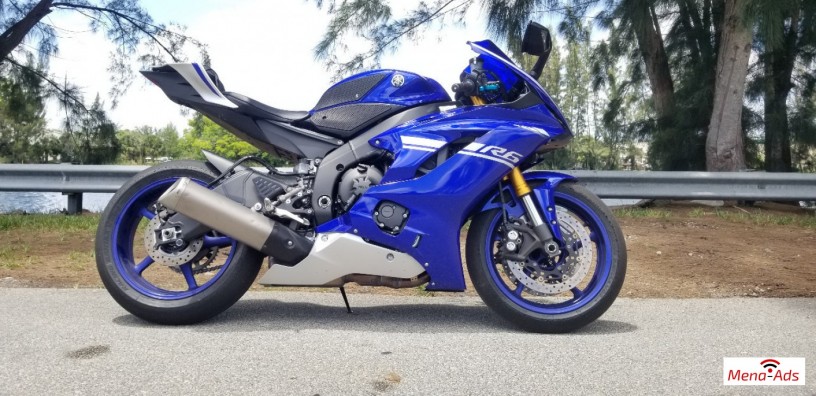 2017-yamaha-yzf-r6-motorcycle-available-big-1